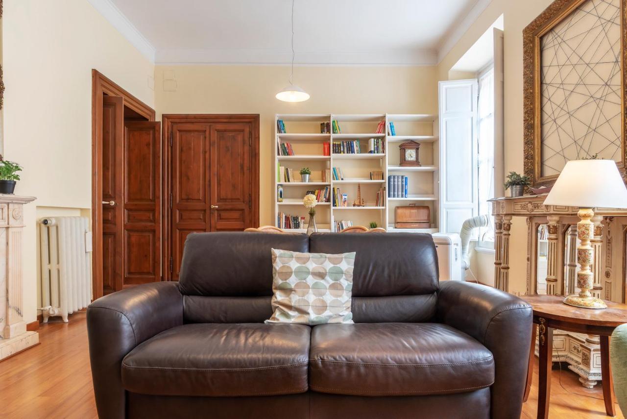 Termini Central And Elegant Apartment Roma Ngoại thất bức ảnh