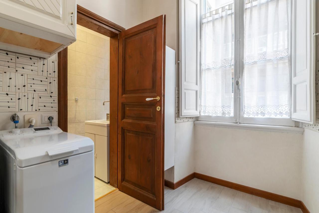 Termini Central And Elegant Apartment Roma Ngoại thất bức ảnh