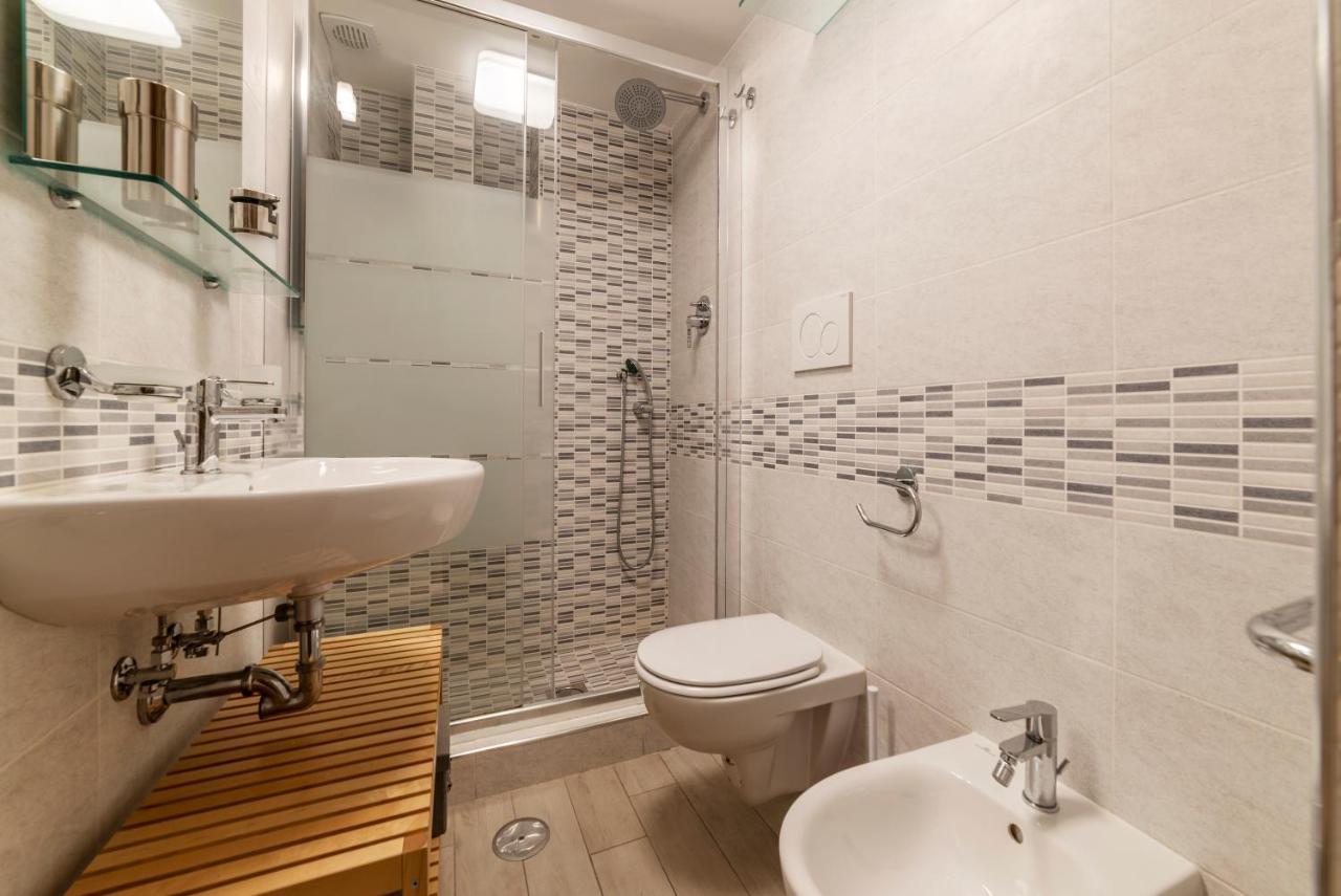 Termini Central And Elegant Apartment Roma Ngoại thất bức ảnh